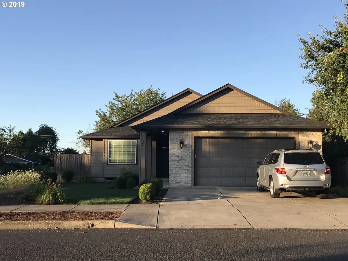 3095 Arrowhead Street, Eugene, OR 97401