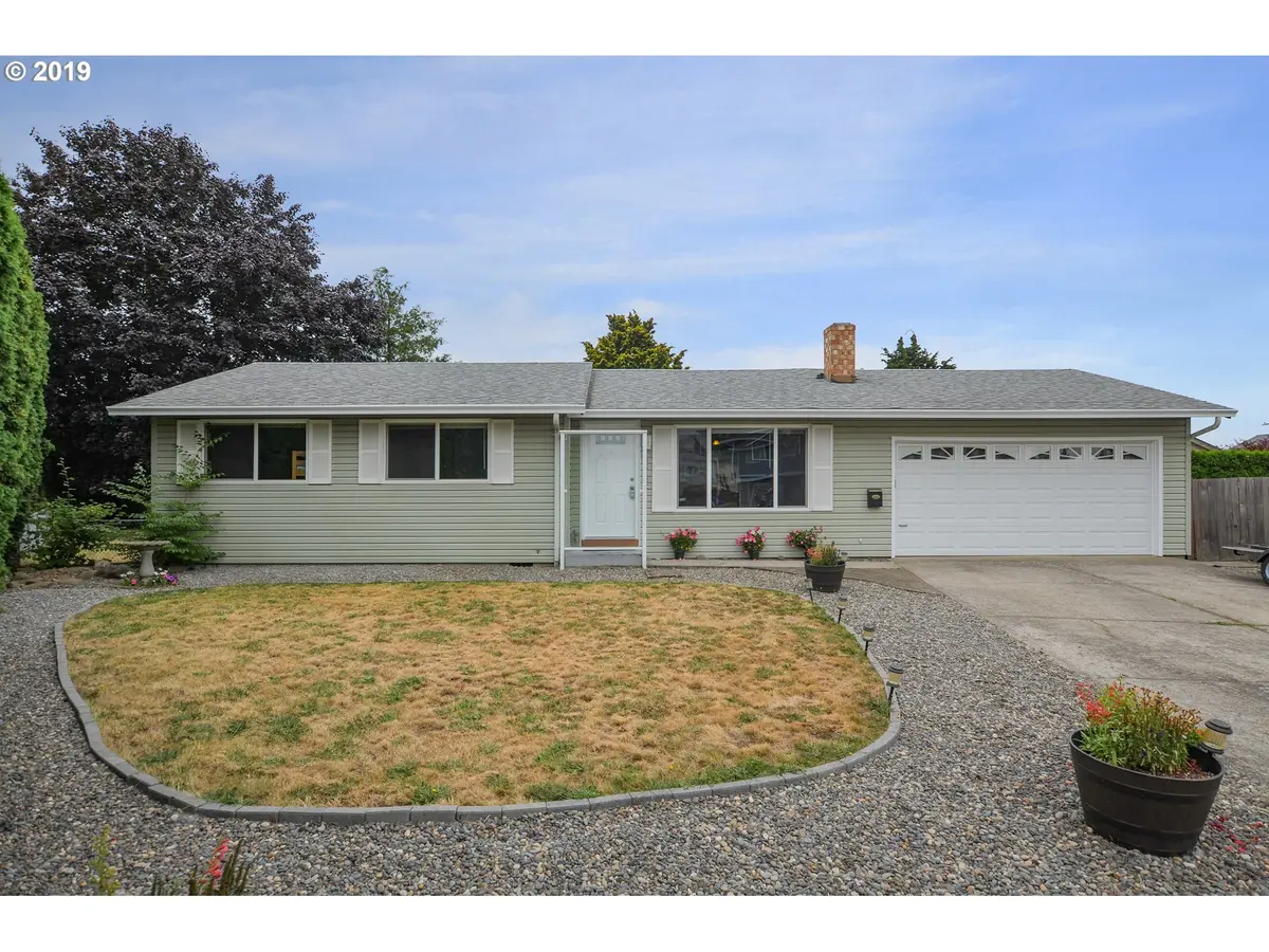 15812 NE TILLAMOOK CT, Portland, OR 97230