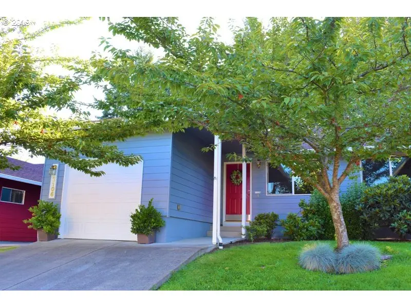 2106 WILSON CT, Cottage Grove, OR 97424