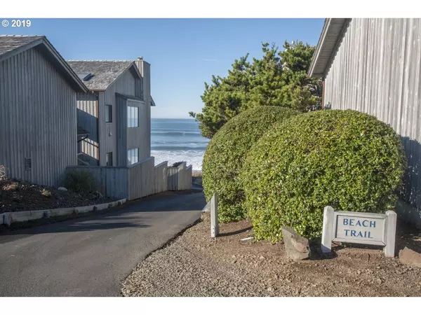 Depoe Bay, OR 97341,4175 N HWY 101 #F-5