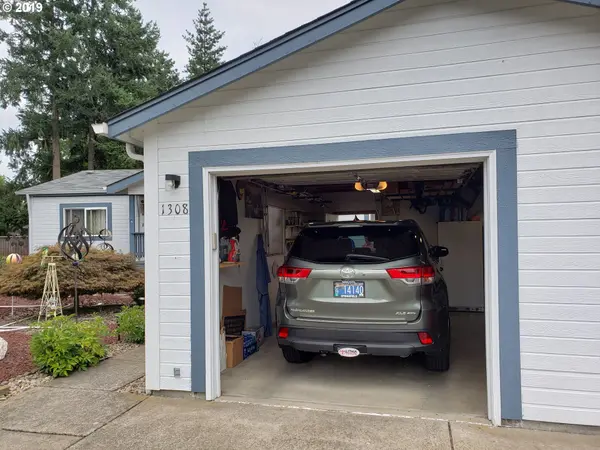 1308 NIKKI PL, Cottage Grove, OR 97424