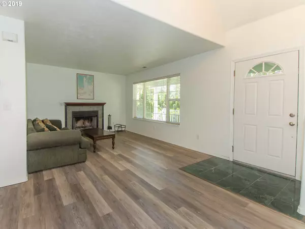 Eugene, OR 97405,2743 HALLMARK LN