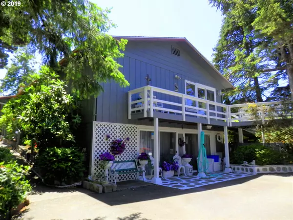 Coos Bay, OR 97420,605 JOHN AVE