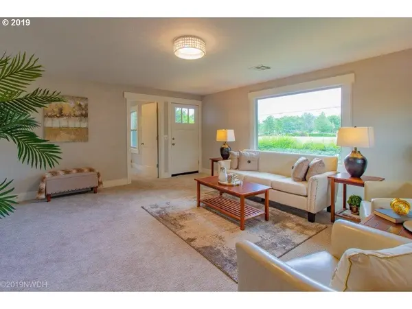 2580 GILHAM RD, Eugene, OR 97408