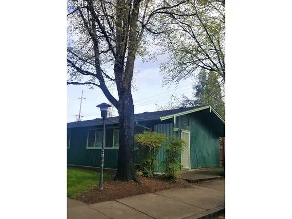 2195 W 18TH AVE, Eugene, OR 97402