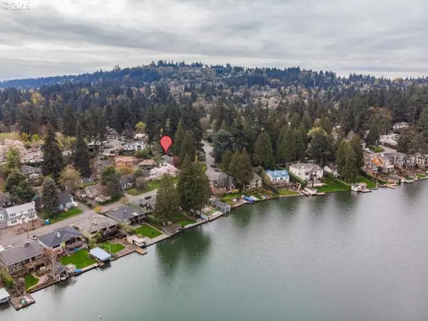 Lake Oswego, OR 97034,272 GREENWOOD RD