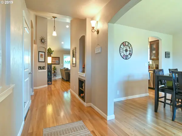 3495 CABERNET LN, Eugene, OR 97404