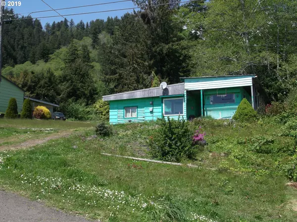 610 EVERGREEN AVE, Garibaldi, OR 97118