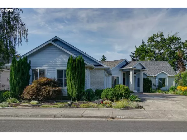 Keizer, OR 97303,127 CEDAR BLUFF CIR