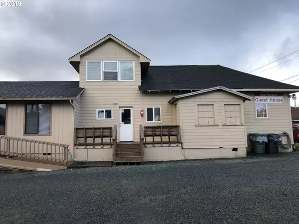 530 N HWY 101, Rockaway Beach, OR 97136