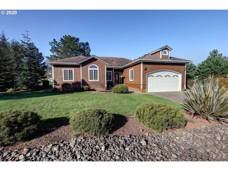 452 E Kershul CIR, Gearhart, OR 97138