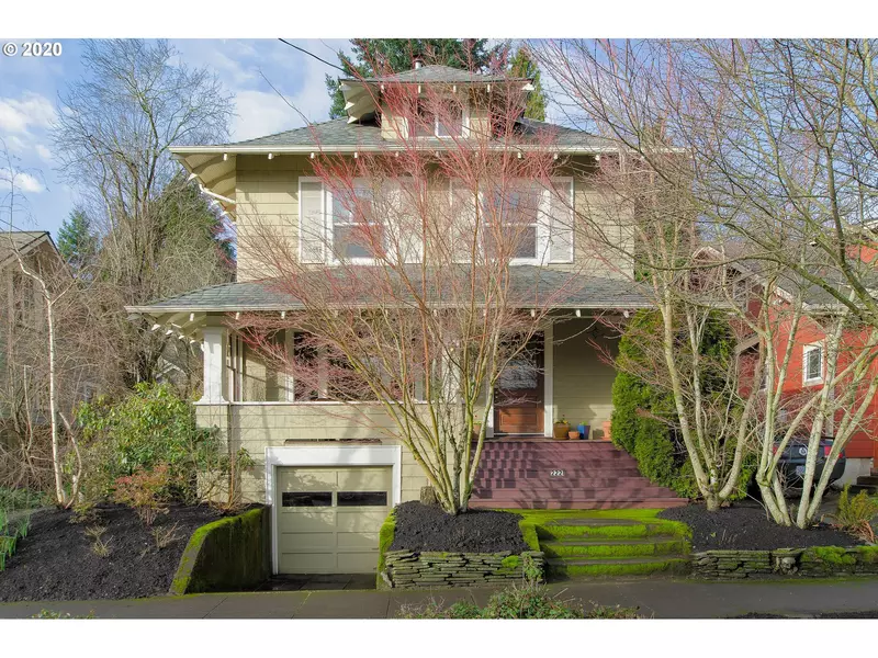 2221 SE 57TH AVE, Portland, OR 97215