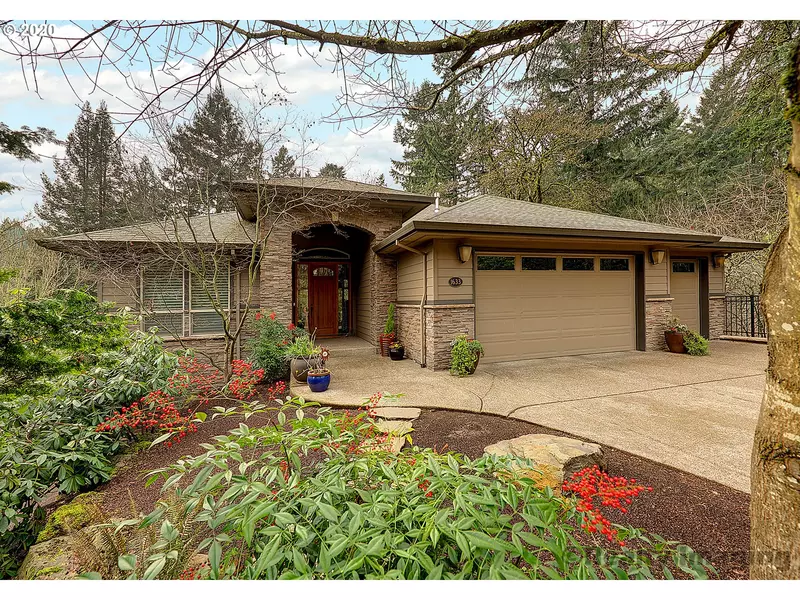 1633 SW HIGHLAND PKWY, Portland, OR 97221