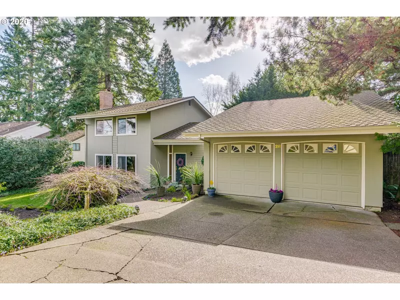 28 TANGLEWOOD DR, Lake Oswego, OR 97035