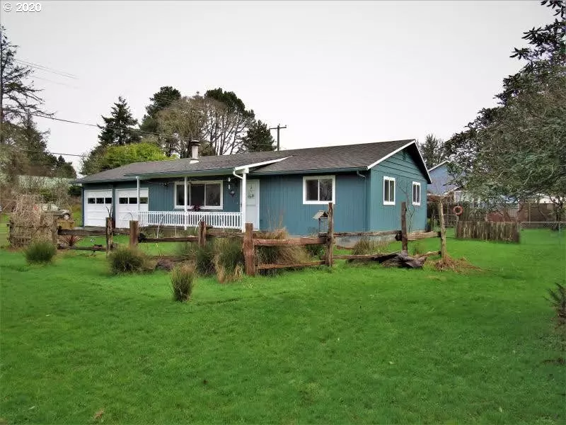 724 Desdemona ST, Hammond, OR 97121