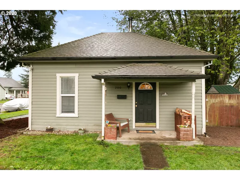 200 W 3RD ST, Newberg, OR 97132