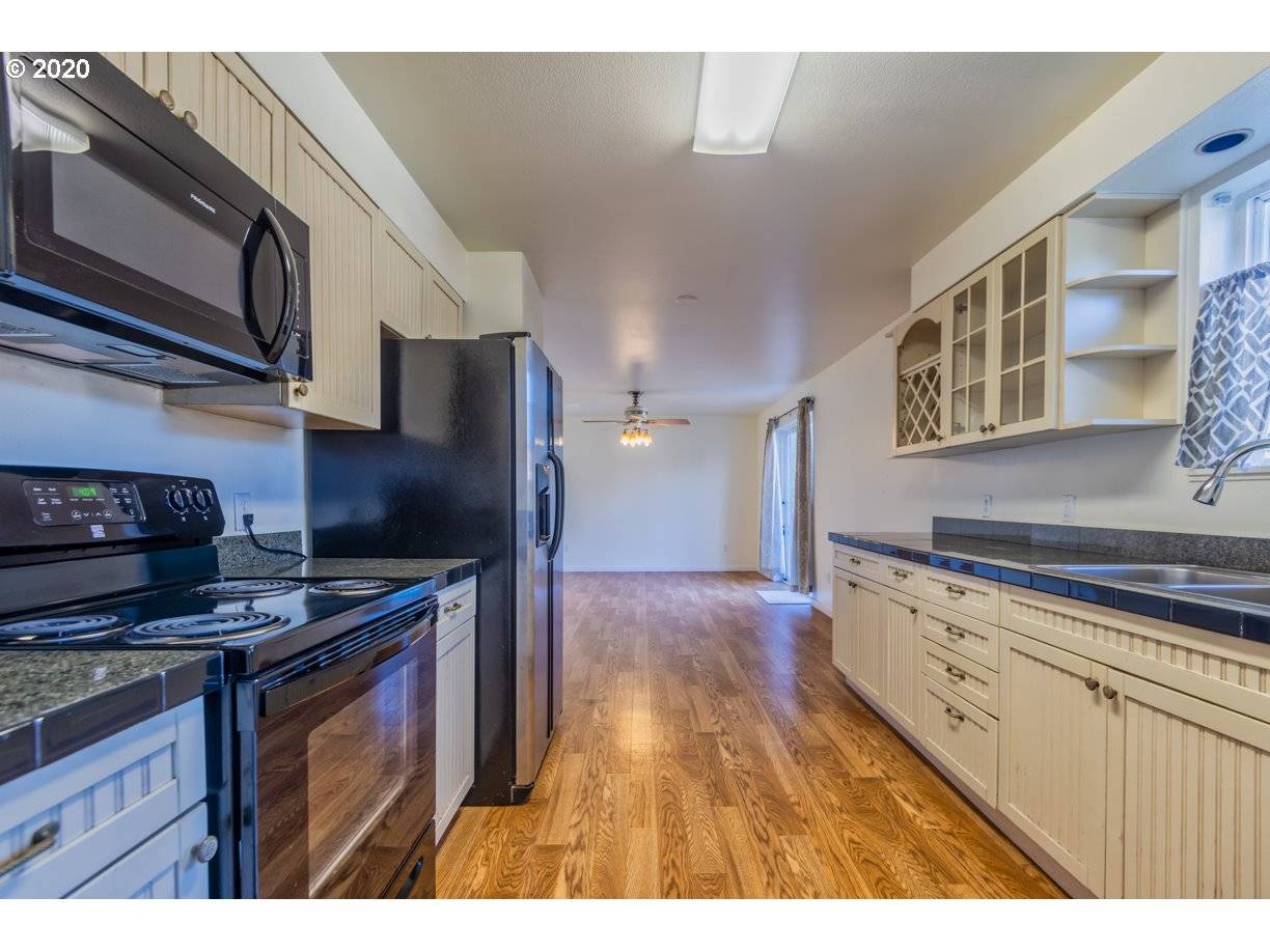 Bandon, OR 97411,1293 FRANKLIN AVE SW