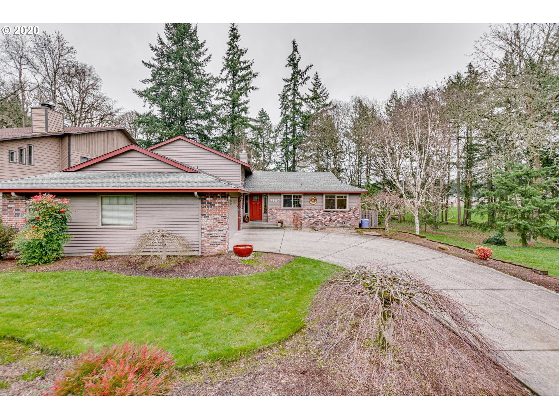 Gladstone, OR 97027,7105 RIDGEGATE DR