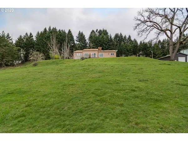 1071 MATHIS HILL RD, Yoncalla, OR 97499