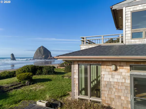 Cannon Beach, OR 97110,194 Tok LN