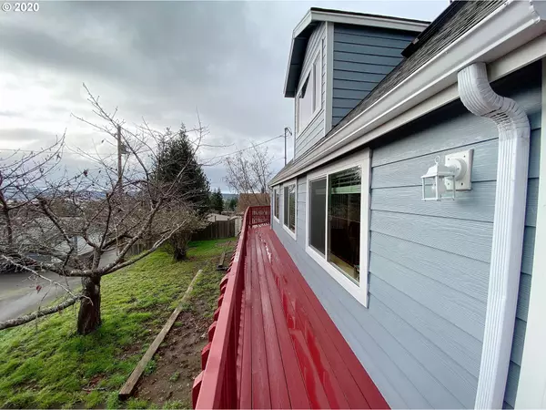 Coquille, OR 97423,890 E 9TH PL