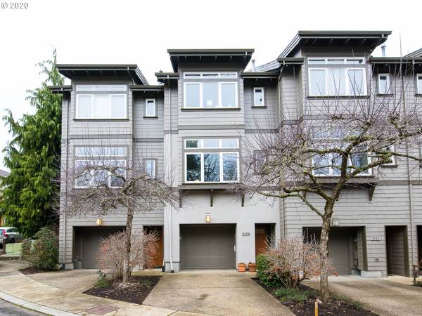 2138 NW CEDAR VIEW LN, Portland, OR 97229