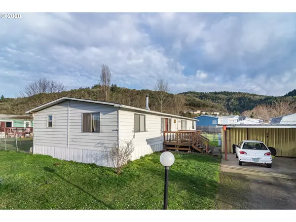 Roseburg, OR 97470,117 SARA LN