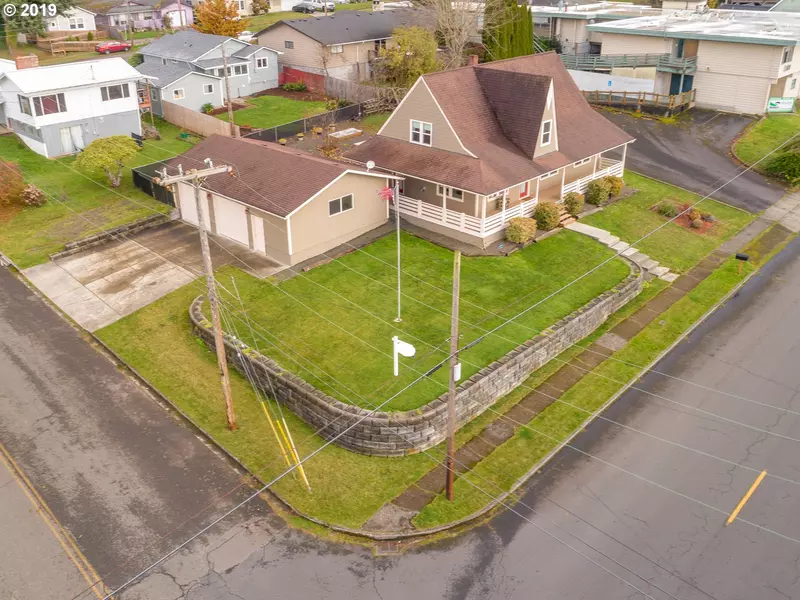 425 Columbia ST, Cathlamet, WA 98612