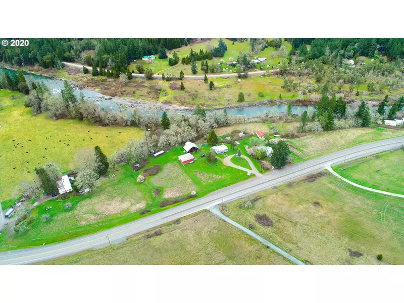 12107 TILLER TRAIL HWY, Days Creek, OR 97429