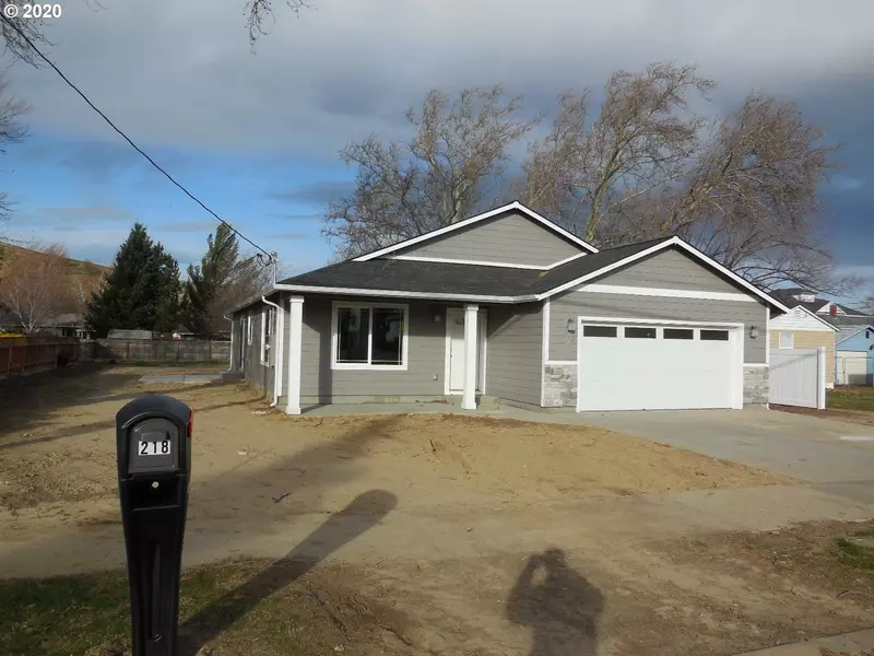 218 S ELIZABETH ST, Milton Freewater, OR 97862