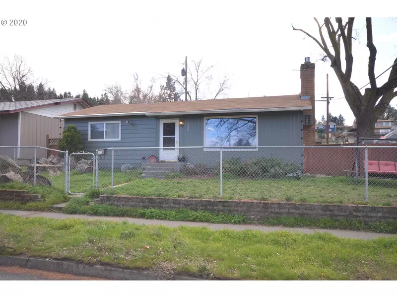 322 W 14TH, The Dalles, OR 97058