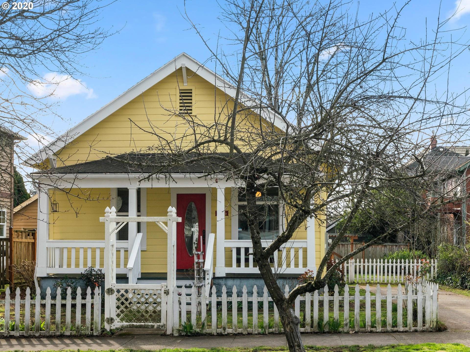 Portland, OR 97202,1326 SE LAMBERT ST