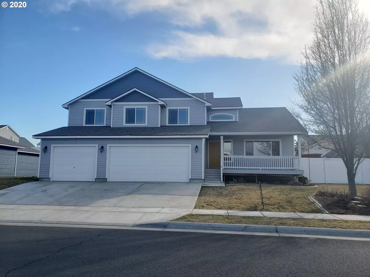 Hermiston, OR 97838,1244 E HURLBURT AVE