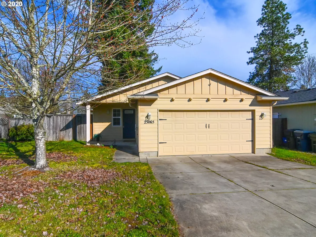 Veneta, OR 97487,25065 COTTAGE CT