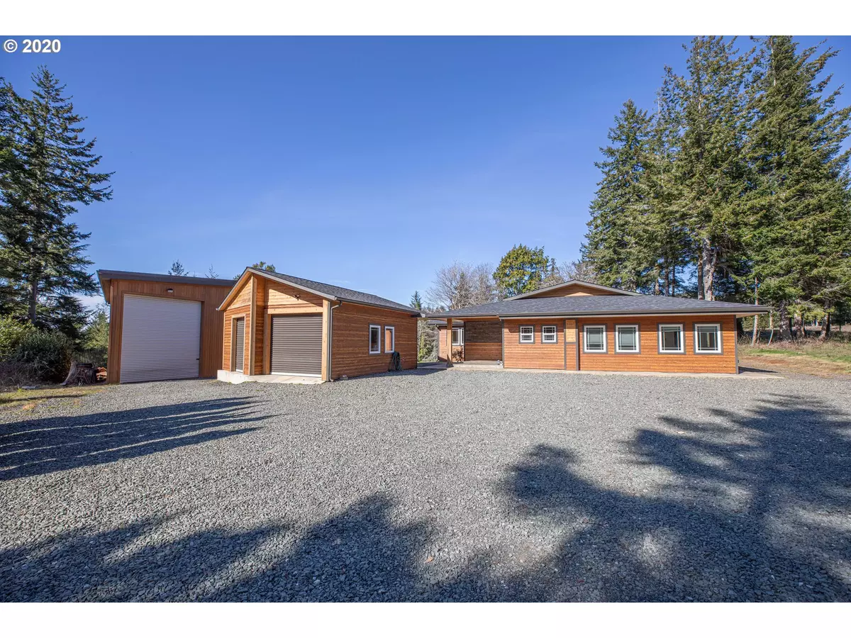 North Bend, OR 97459,94916 BRUNSWICK LN