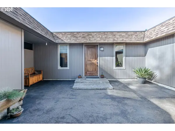 Eugene, OR 97401,376 VAN DUYN ST