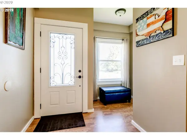 31350 KENADY LN, Cottage Grove, OR 97424