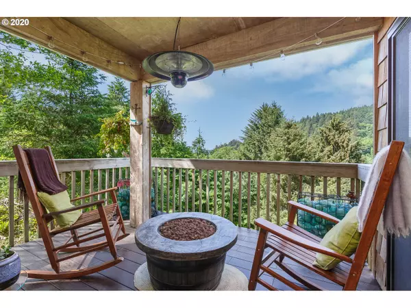 Neskowin, OR 97149,5050 HILLTOP LN