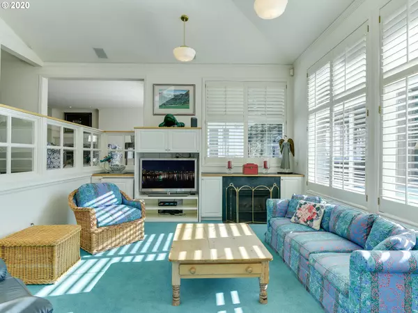 Portland, OR 97221,4400 SW FAIRVIEW BLVD