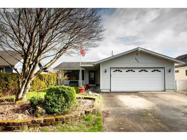 620 16TH AVE, Longview, WA 98632