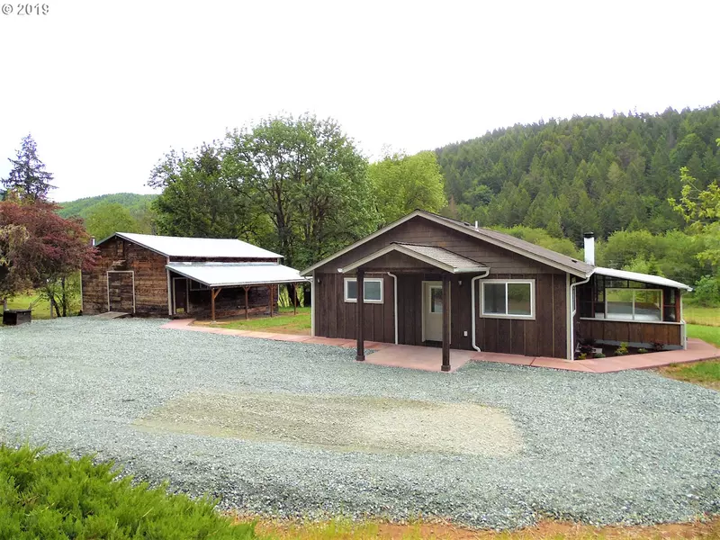 1246 LEES CREEK RD, Myrtle Creek, OR 97457