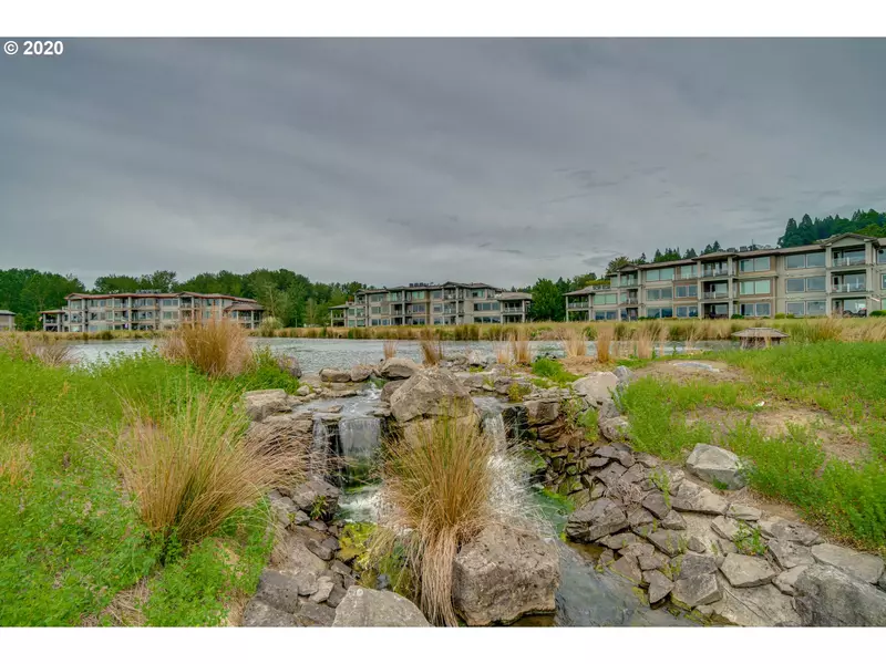 5605 SE Scenic LN #301, Vancouver, WA 98661