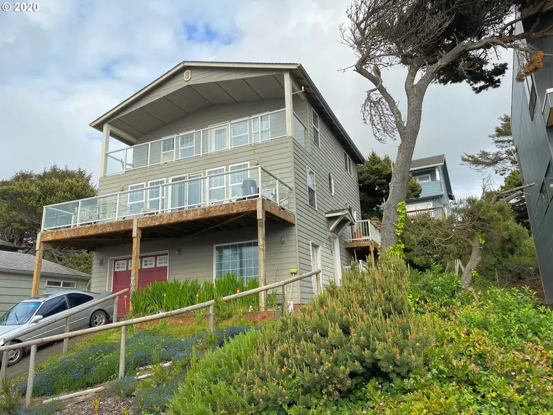 3920 LINCOLN AVE, Depoe Bay, OR 97341