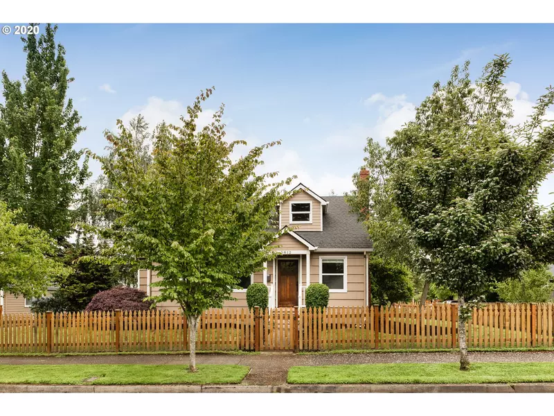 5812 NE 14TH AVE, Portland, OR 97211