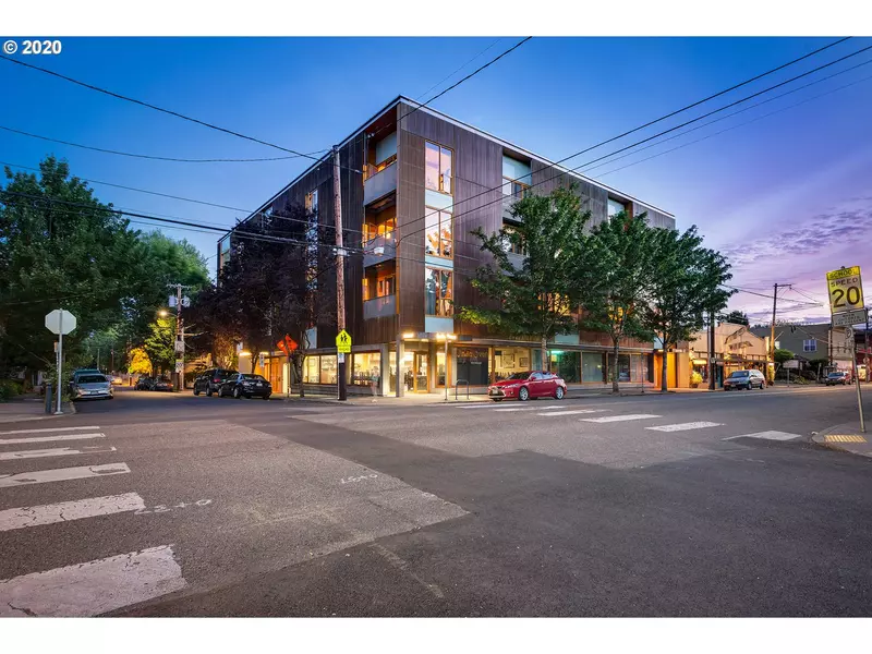 915 SE 35TH AVE #404, Portland, OR 97214