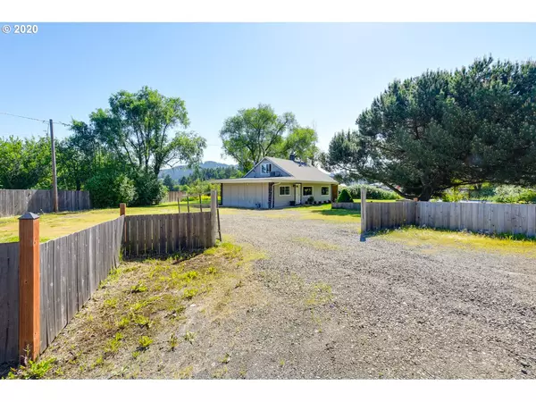 9646 SE 172ND AVE, Happy Valley, OR 97086