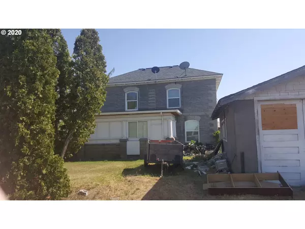 Hermiston, OR 97838,235 NE 3RD ST