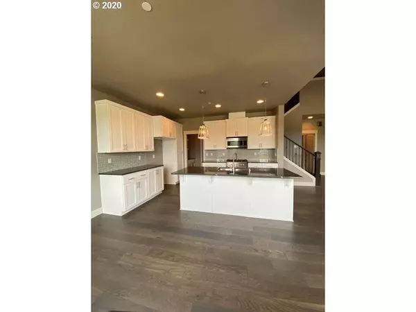 Camas, WA 98607,6434 NW LAMBERT LN