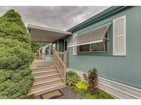 Milwaukie, OR 97222,7455 SE KING RD #38