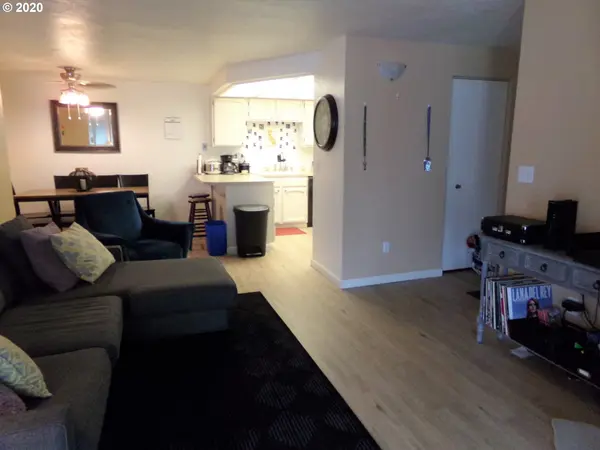 650 HARLOW RD #153, Springfield, OR 97477